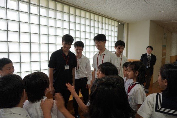 高等科留学生来科4.jpg